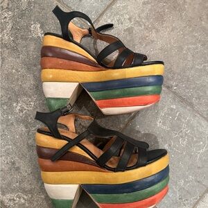 ZIGI Girl Multicolor Strappy Platform Wedges